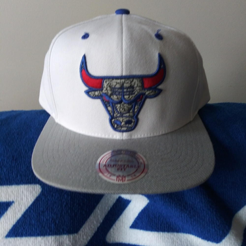Chicago Bulls 88 NBA SNAP BACK